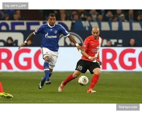 帕德博恩客场遗憾落败 最后时刻失球痛失好局 帕德博恩客场遗憾落败 最后时刻失球痛失好局